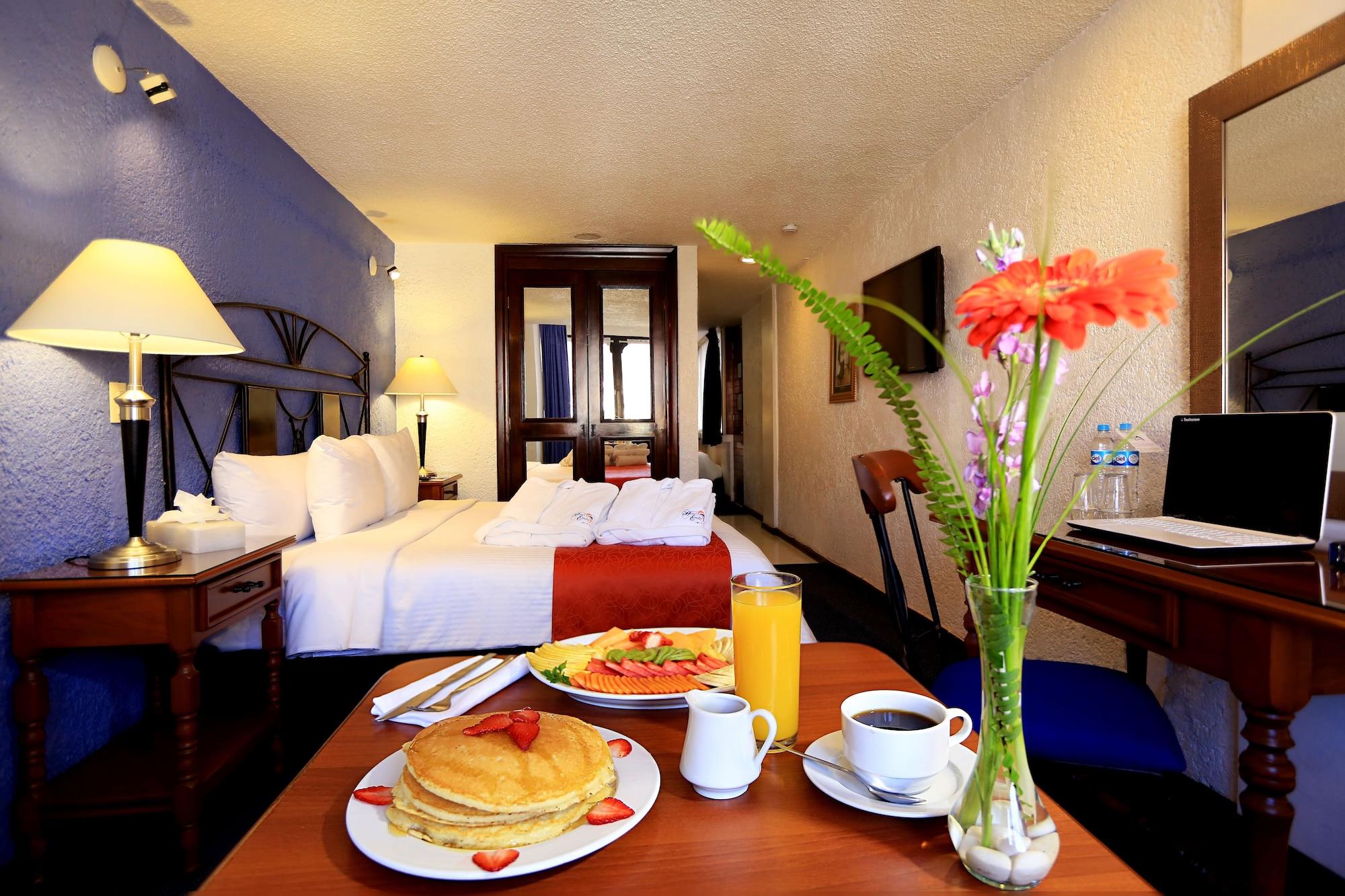 Hotel Emily Pachuca Екстериор снимка