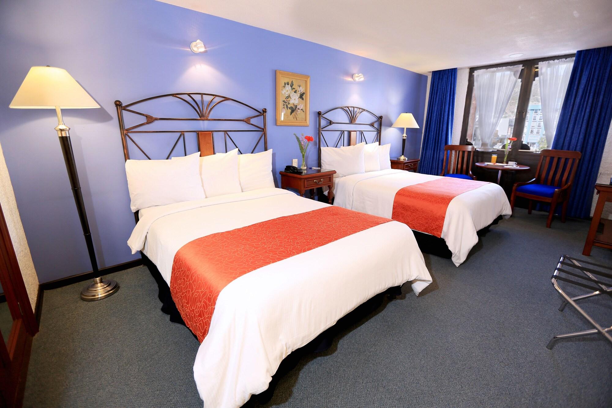 Hotel Emily Pachuca Екстериор снимка