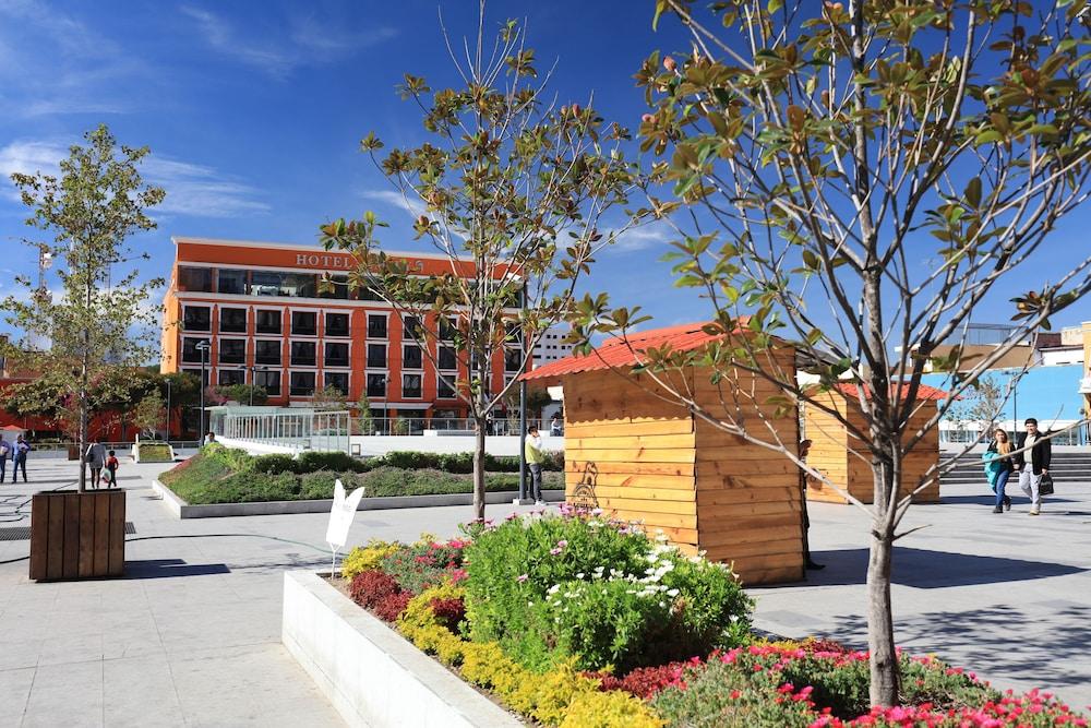 Hotel Emily Pachuca Екстериор снимка