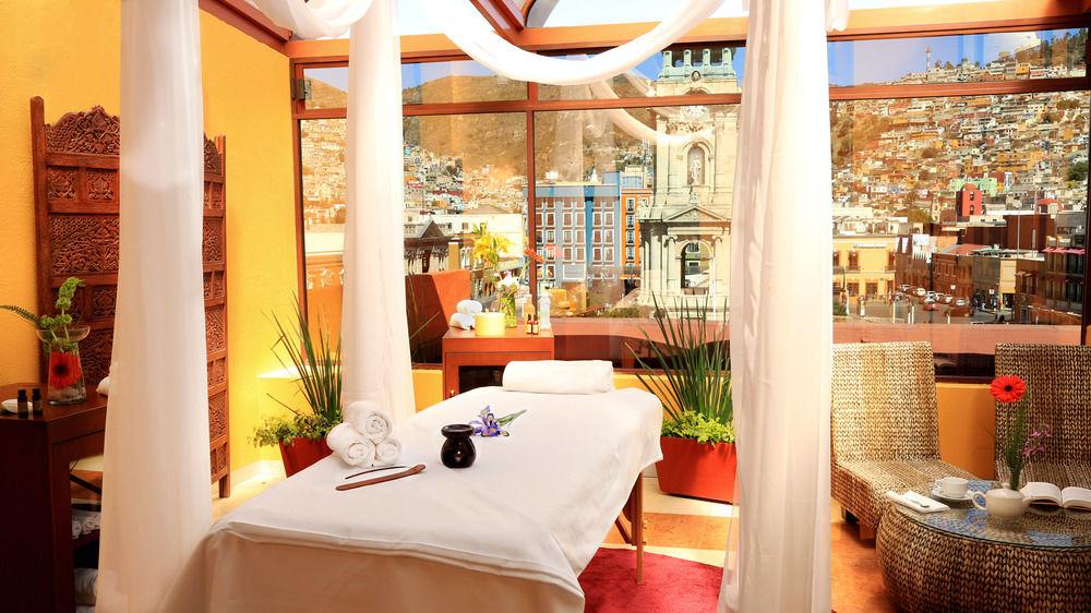 Hotel Emily Pachuca Екстериор снимка