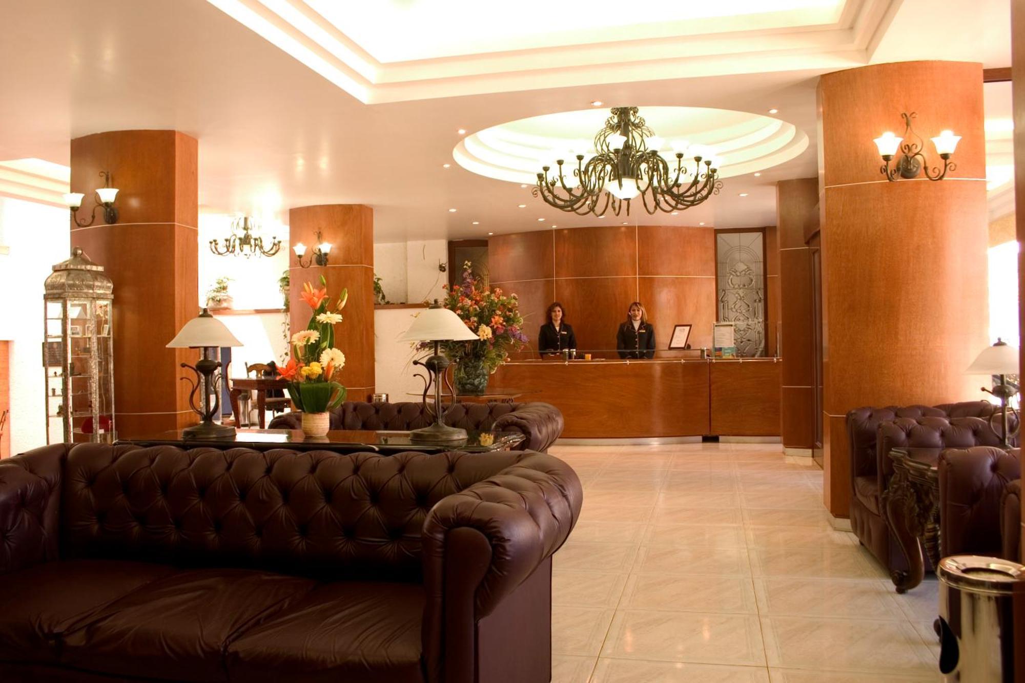 Hotel Emily Pachuca Екстериор снимка
