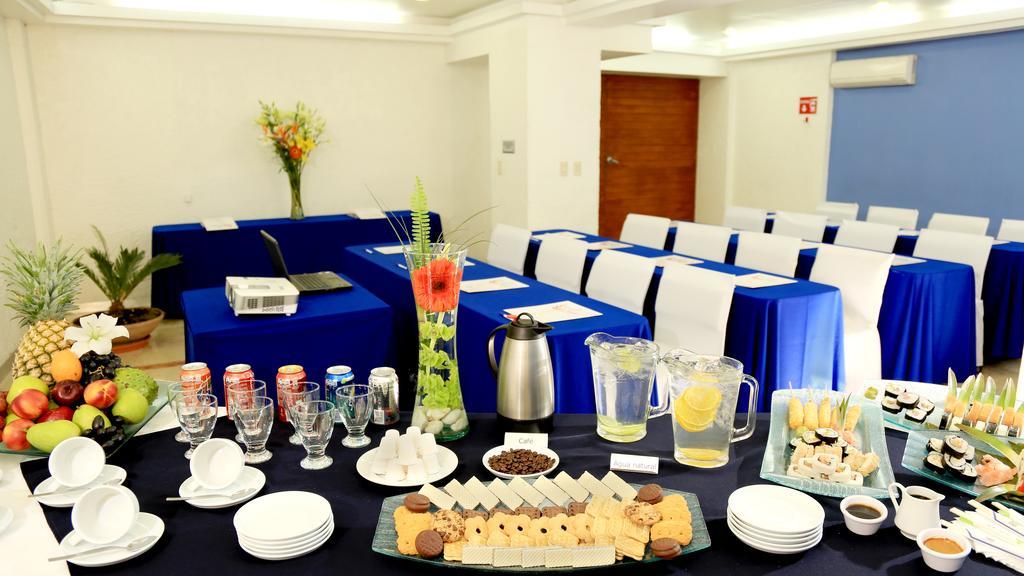 Hotel Emily Pachuca Екстериор снимка