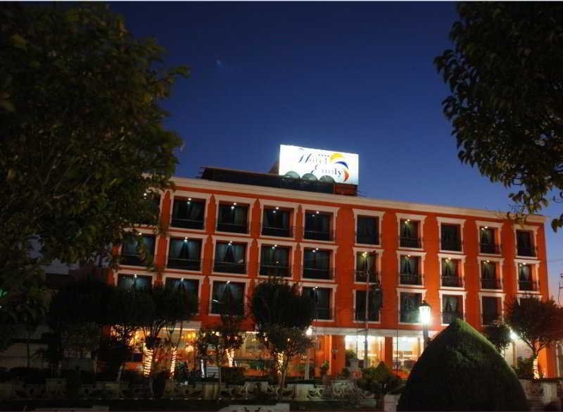 Hotel Emily Pachuca Екстериор снимка